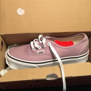 Women’s size 6 van shoes